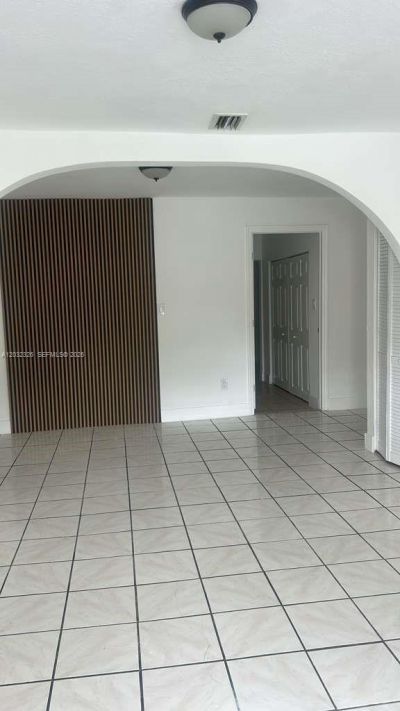 2467 NW 103rd St, Miami, FL 33147 Photo