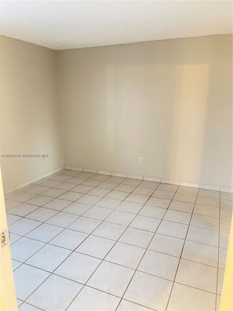 10383 N Kendall Dr , Unit N5, Miami, FL 33176 Photo