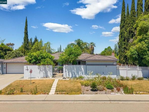 2366 Shannon Ln, Walnut Creek, CA 94598