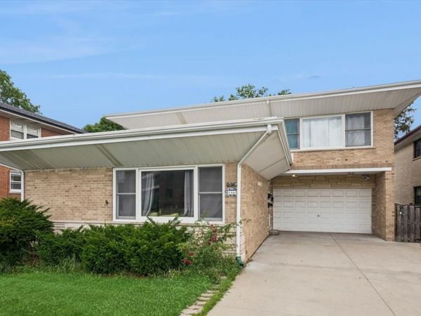 1465 N Northwest Highway, Park Ridge, IL 60068