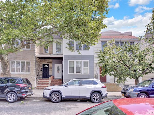 70-29 68 th , Glendale, NY 11385