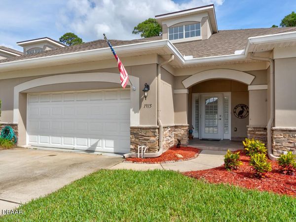 1915 Turnbull Lakes Drive, New Smyrna Beach, FL 32168
