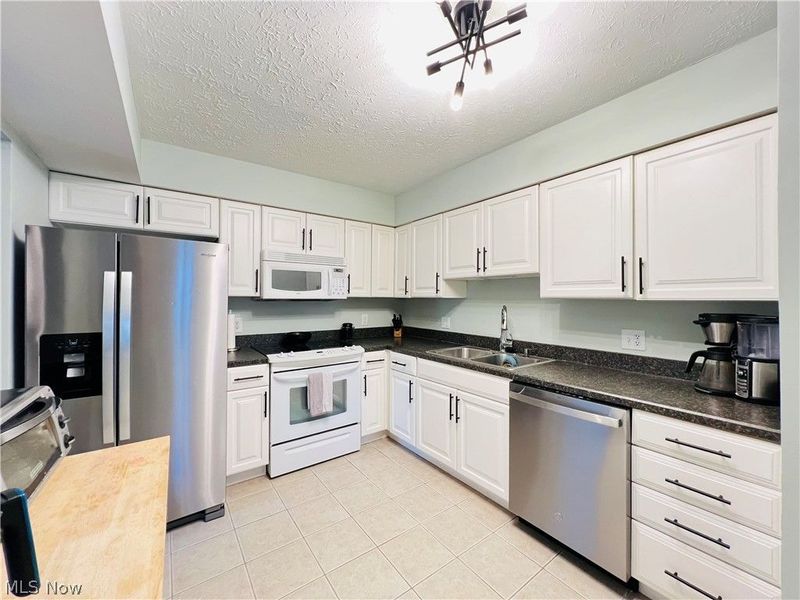 7047 Bristlewood Drive, Concord Township, OH 44077 Photo 25