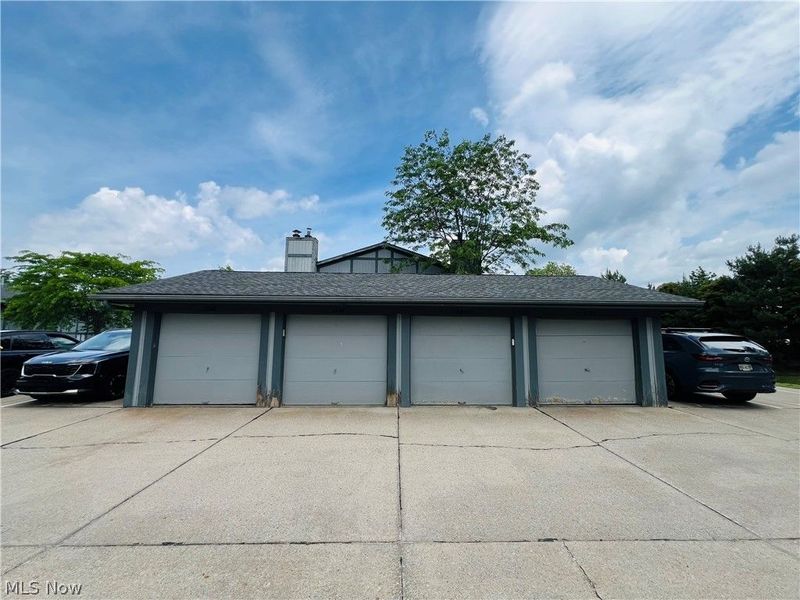 7047 Bristlewood Drive, Concord Township, OH 44077 Photo 6