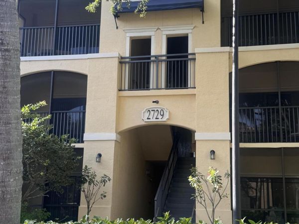 2729 Anzio Court, Unit 107, Palm Beach Gardens, FL 33410