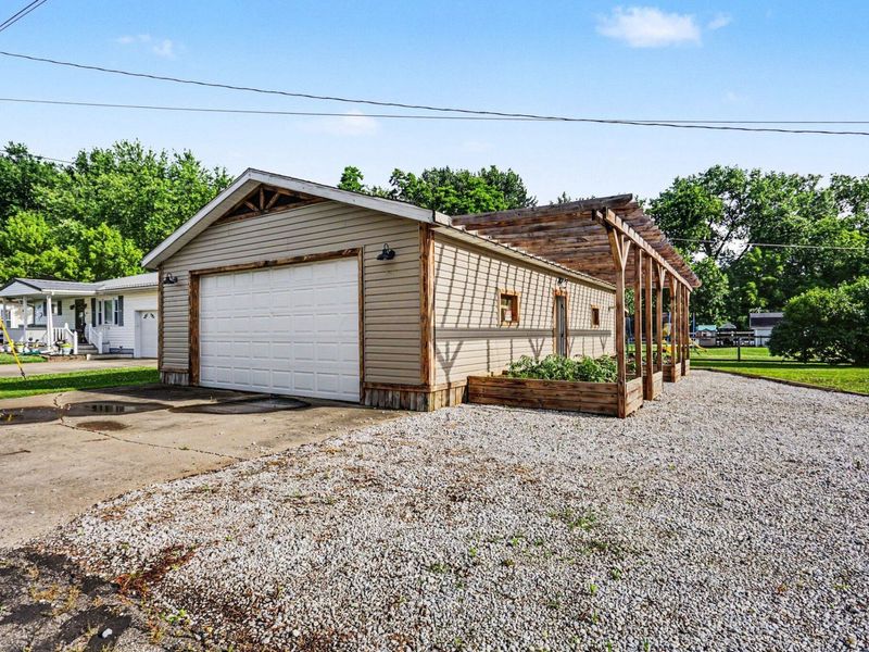 108 Washington Street, Coshocton, OH 43812 Photo 28