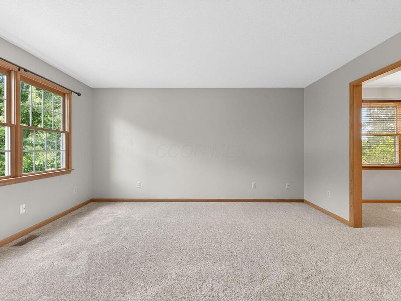 726 Alpine Circle, Heath, OH 43056 Photo 11