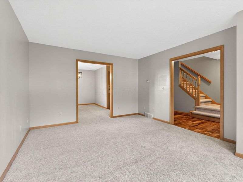 726 Alpine Circle, Heath, OH 43056 Photo 12