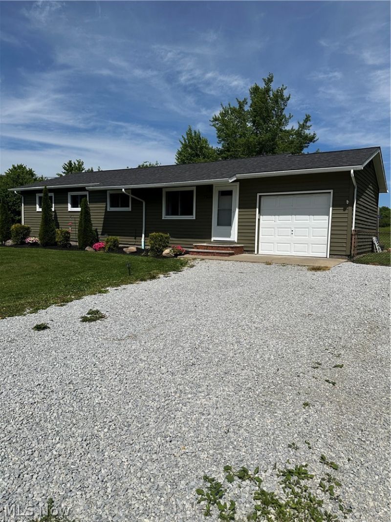 7825 Lester Drive, Leroy, OH 44077 Main Photo
