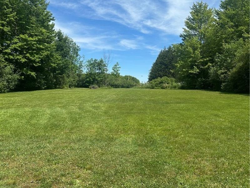 7825 Lester Drive, Leroy, OH 44077 Photo 4