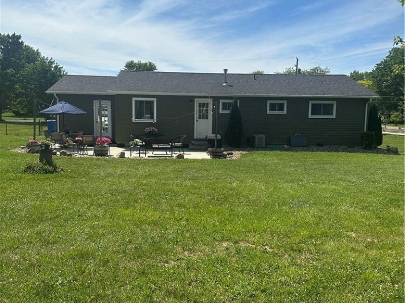 7825 Lester Drive, Leroy, OH 44077 Photo 5