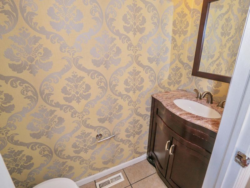 1967 Noble Run Way, Unit 8, Columbus, OH 43229 Photo 15
