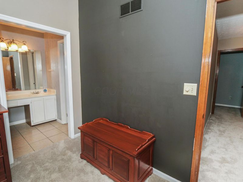 1967 Noble Run Way, Unit 8, Columbus, OH 43229 Photo 30