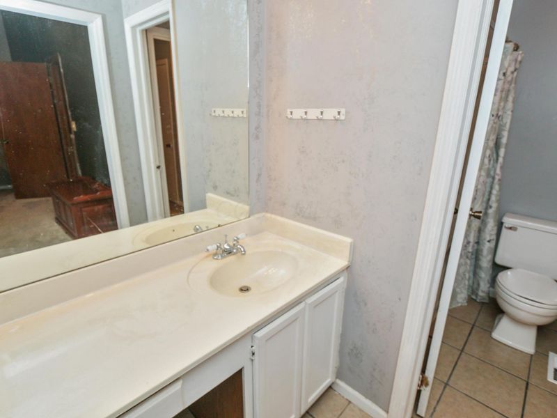 1967 Noble Run Way, Unit 8, Columbus, OH 43229 Photo 32