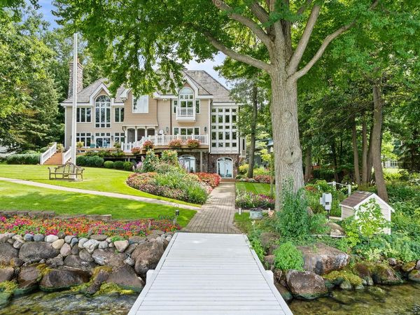 W2908 Walcowis DRIVE, Lake Geneva, WI 53147