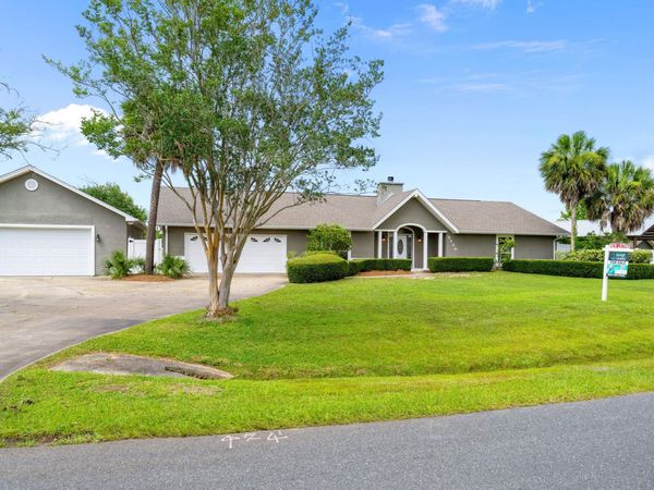 2730 Ferol Lane , Lynn Haven, FL 32444