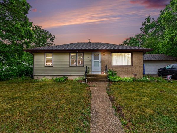 4761 Grantwood Avenue SE, Kentwood, MI 49508