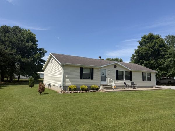 5 Southland Drive , Metropolis, IL 62960