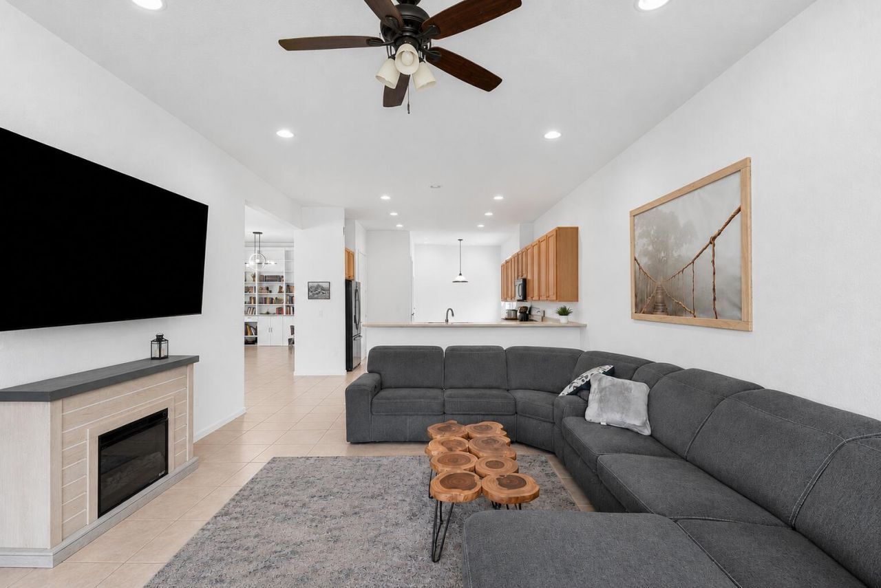140 Bellezza Terrace, Royal Palm Beach, FL 33411 Photo