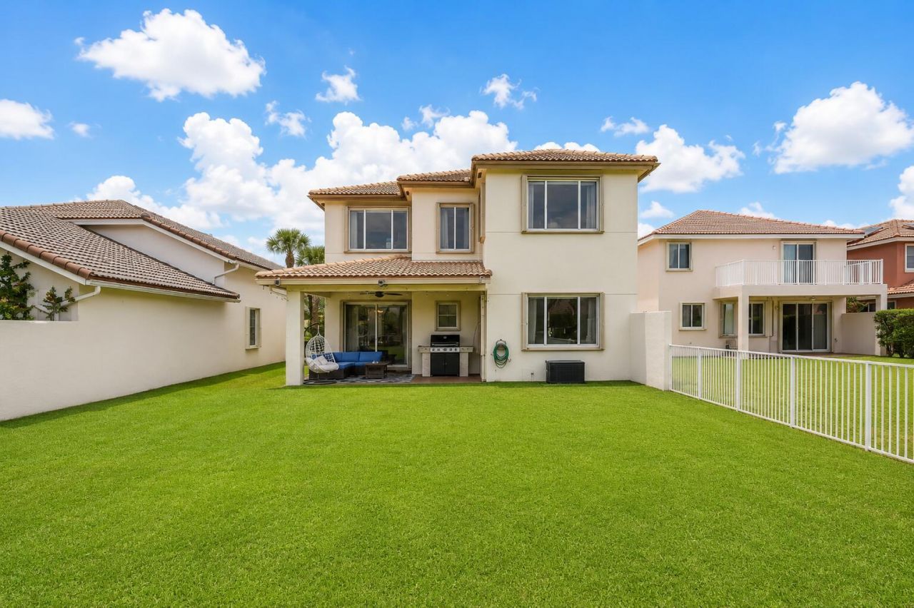 140 Bellezza Terrace, Royal Palm Beach, FL 33411 Photo
