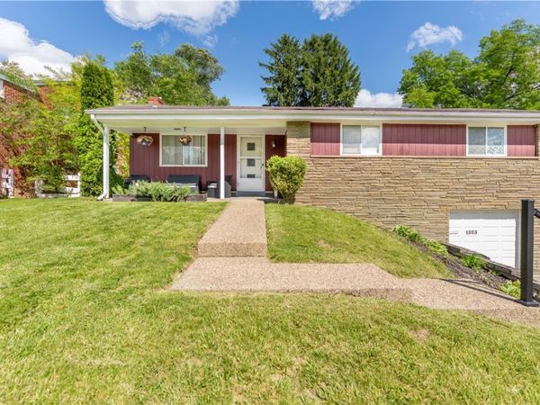 1303 Lakemont Dr, Pittsburgh, PA 15243