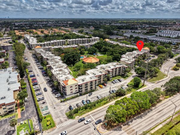 3070 NW 48th Terrace, Unit 405, Lauderdale Lakes, FL 33313