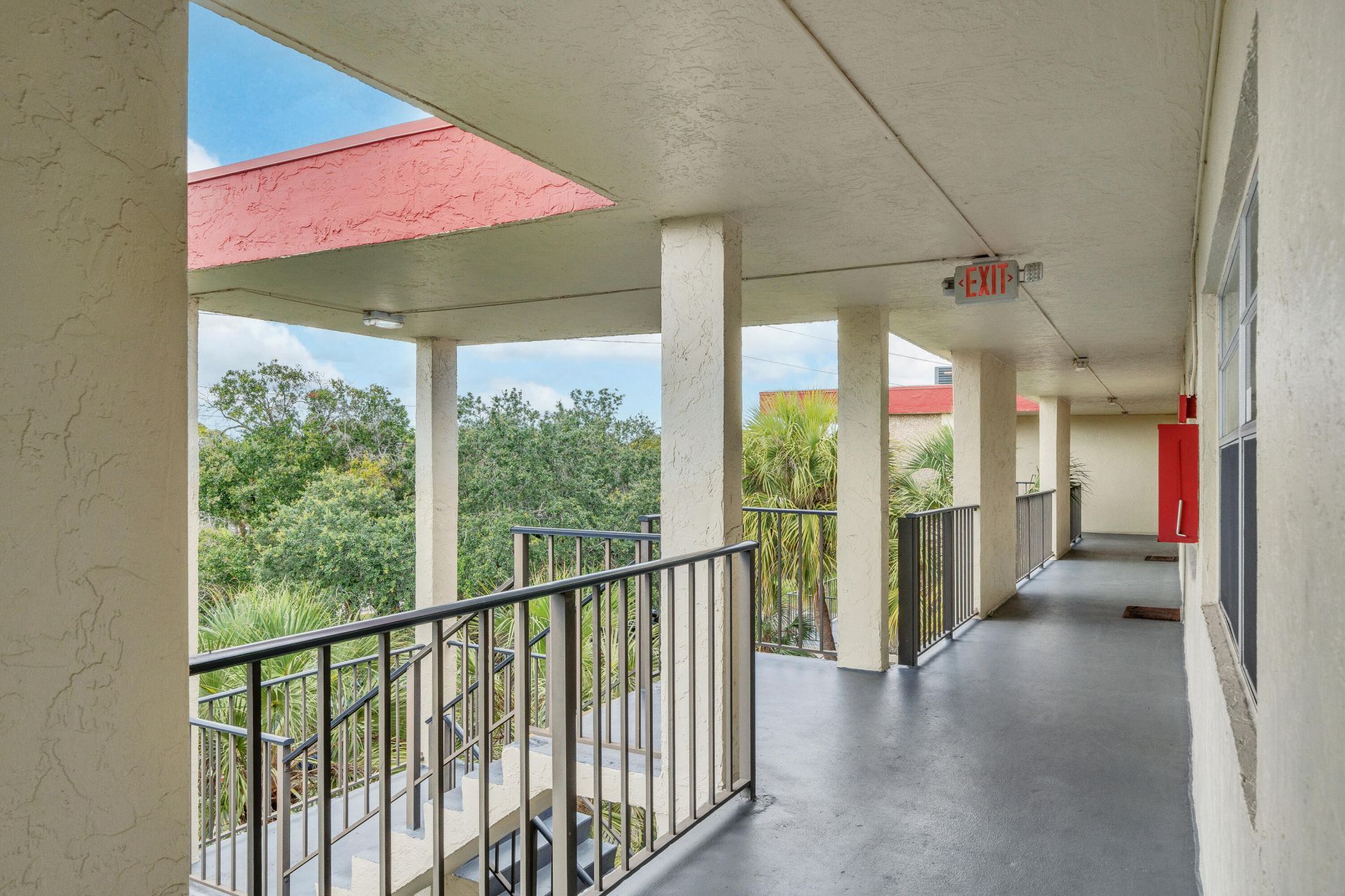 3070 NW 48th Terrace, Unit 405, Lauderdale Lakes, FL 33313 Photo