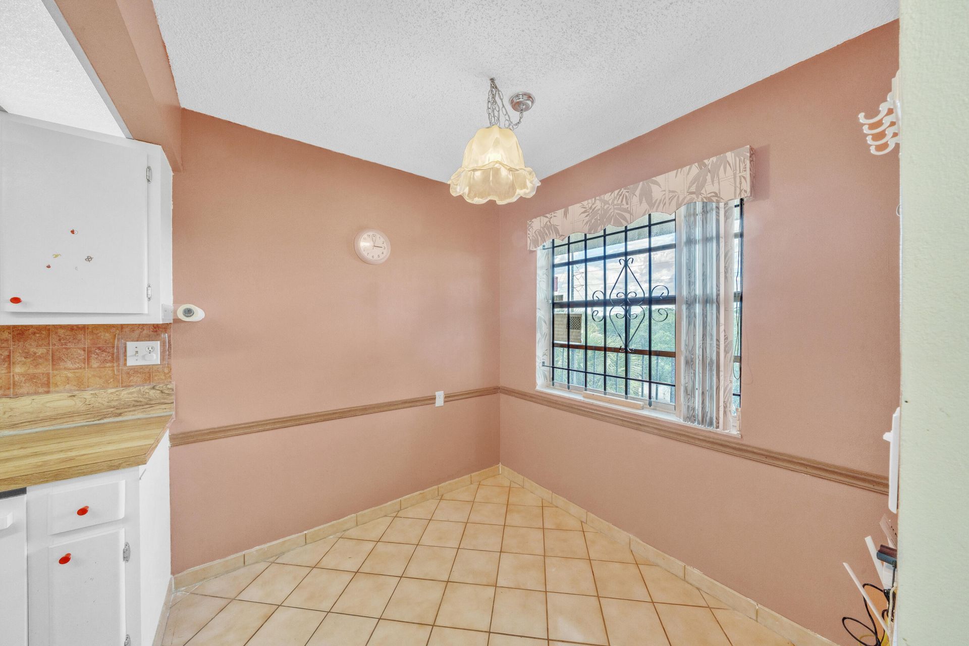 3070 NW 48th Terrace, Unit 405, Lauderdale Lakes, FL 33313 Photo