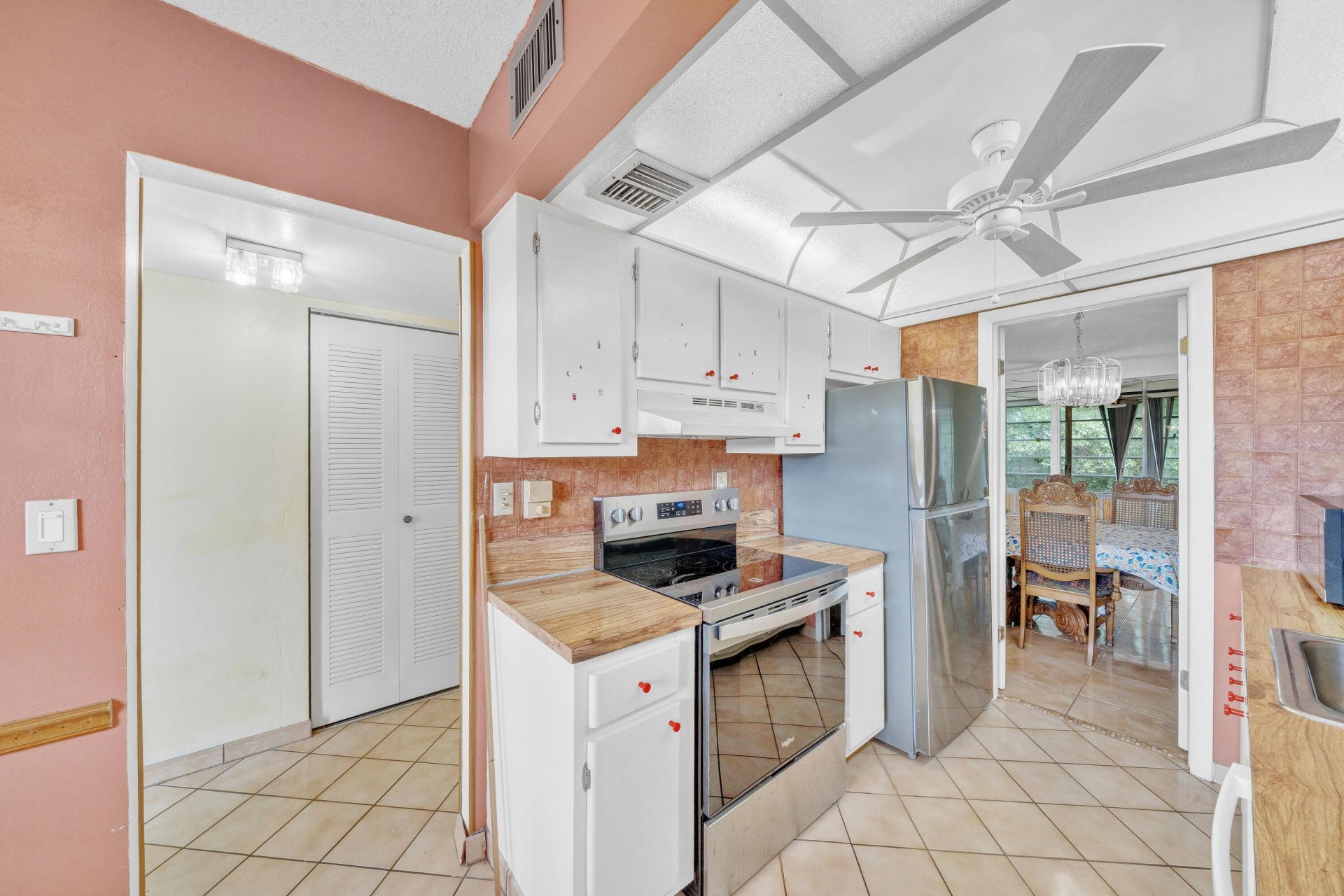 3070 NW 48th Terrace, Unit 405, Lauderdale Lakes, FL 33313 Photo