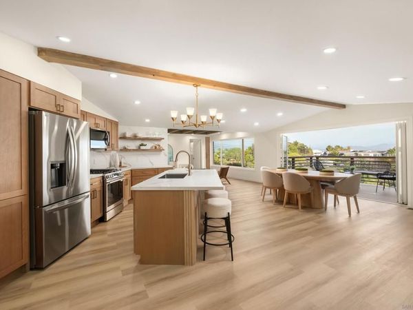 10111 Pinnacle, La Mesa, CA 91941