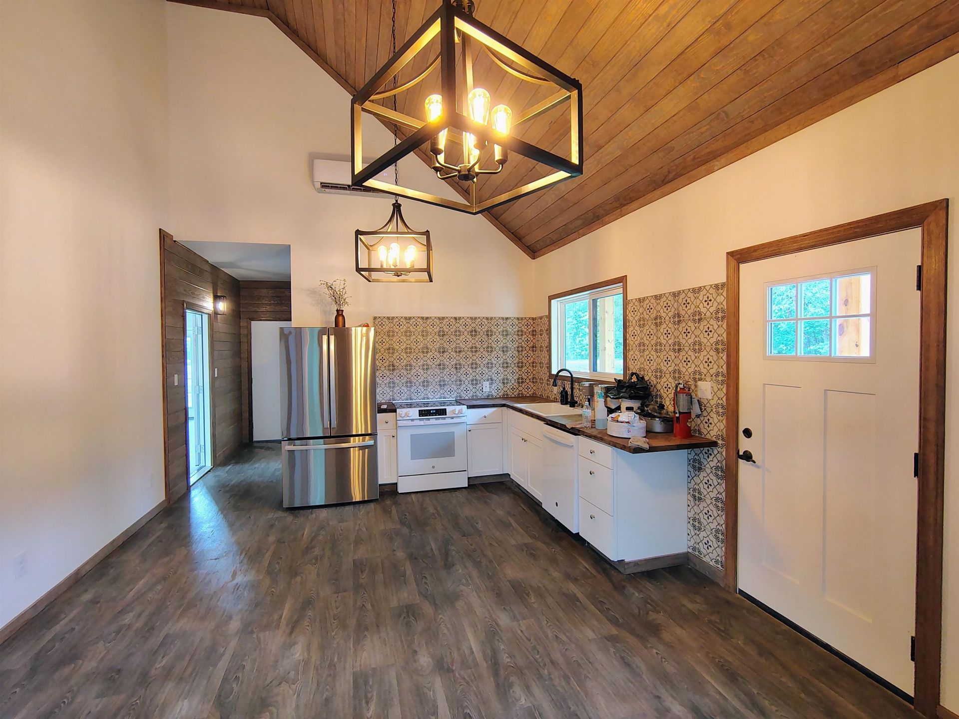 735 Hemingway Rd. Photo 12