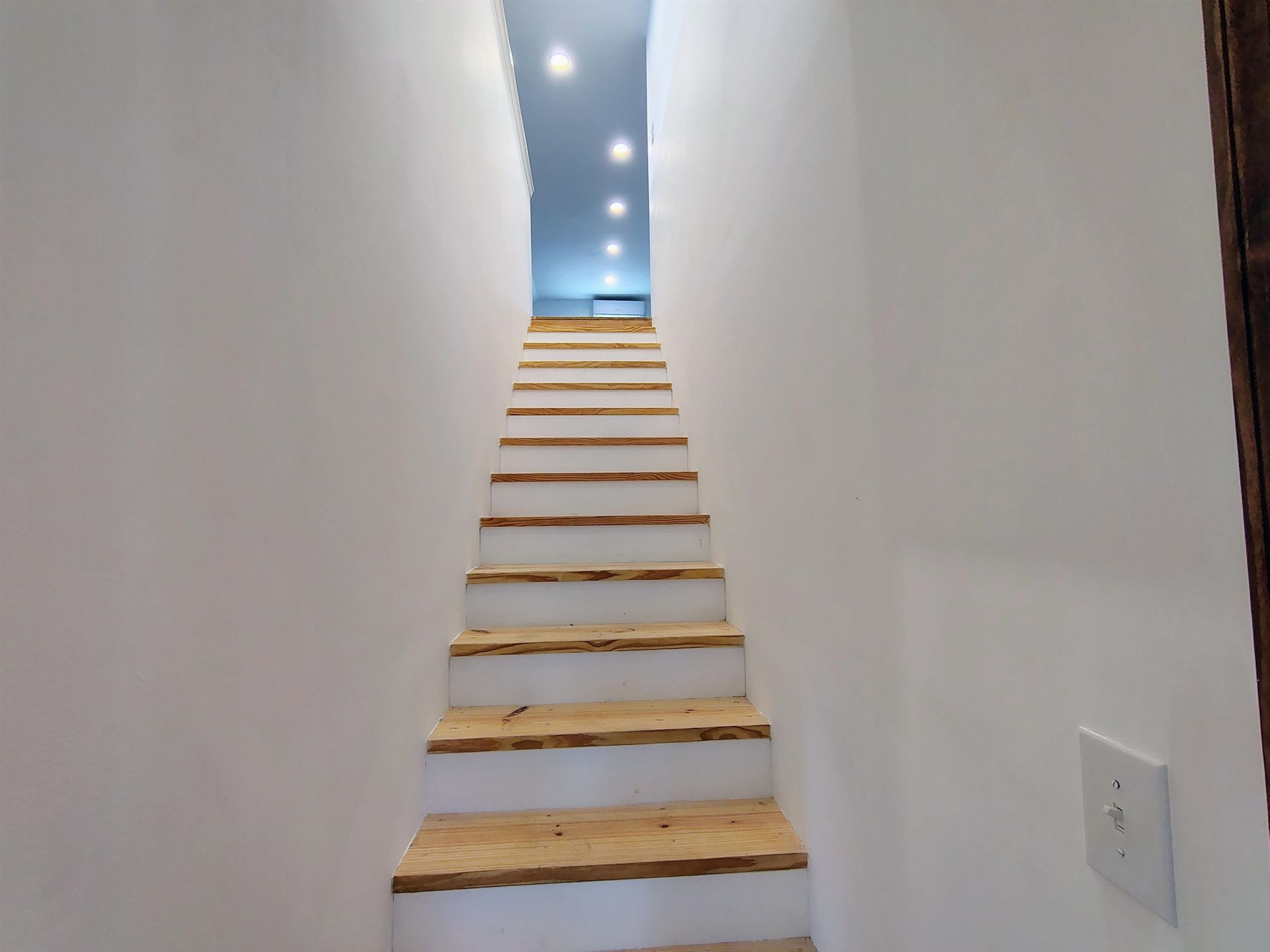 735 Hemingway Rd. Photo 16