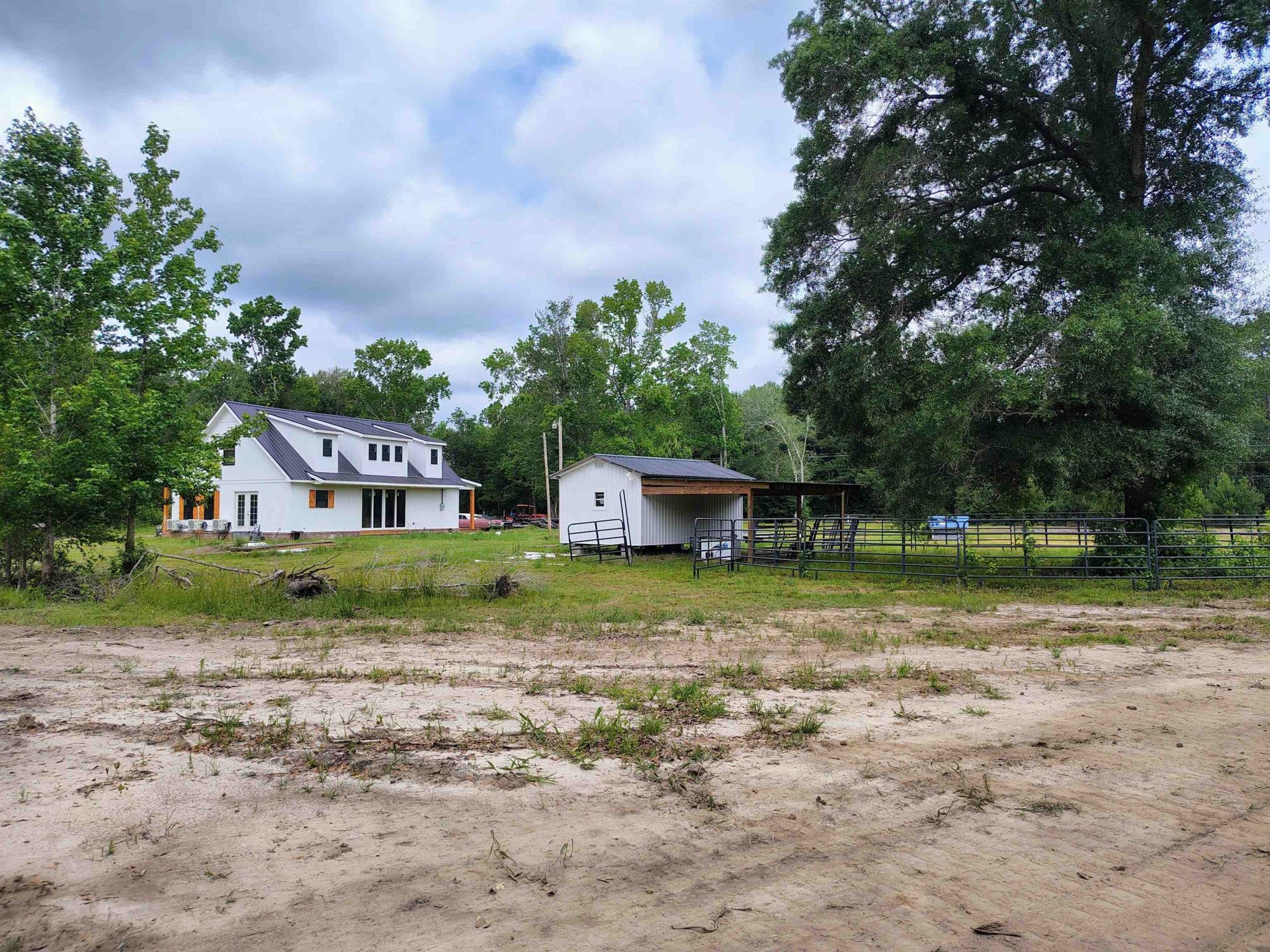 735 Hemingway Rd. Photo 4