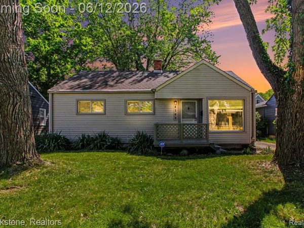 4142 Royal Avenue , Berkley, MI 48072