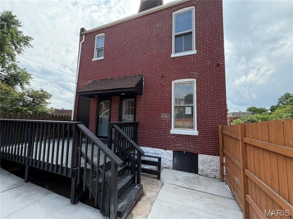 1810 Utah Street , St Louis, MO 63118