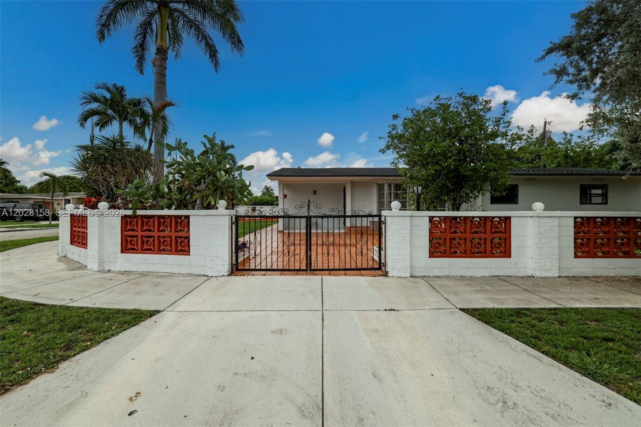 790 W 73rd Pl, Hialeah, FL 33014 Photo
