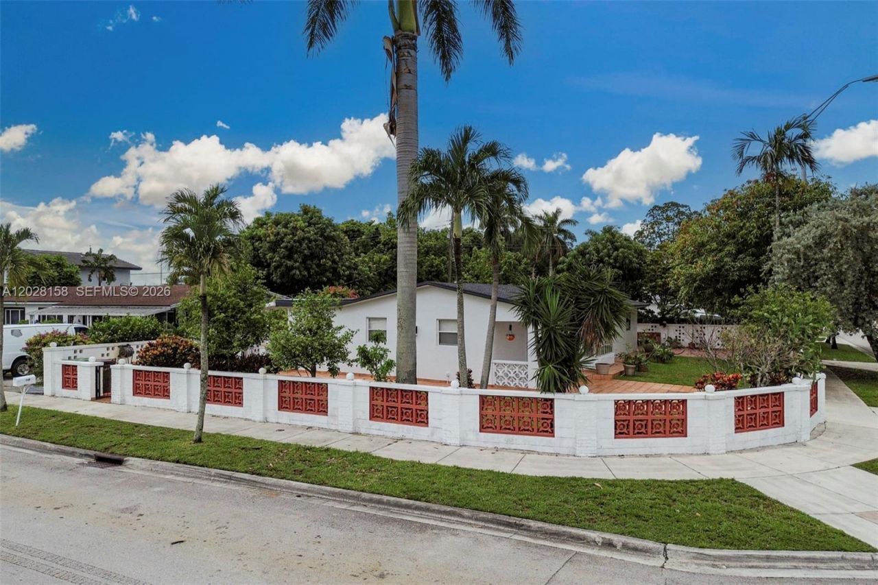 790 W 73rd Pl, Hialeah, FL 33014 Photo