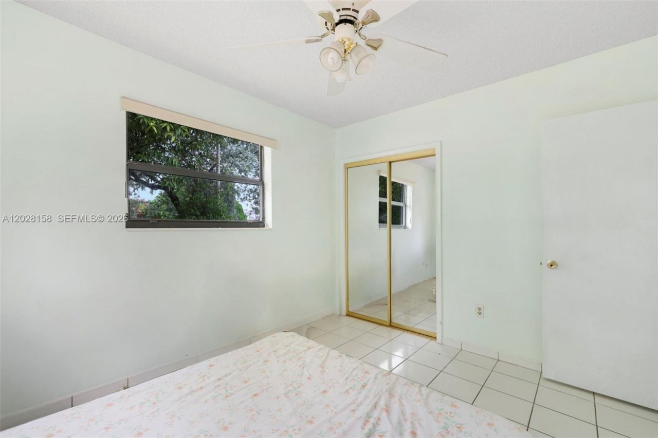 790 W 73rd Pl, Hialeah, FL 33014 Photo