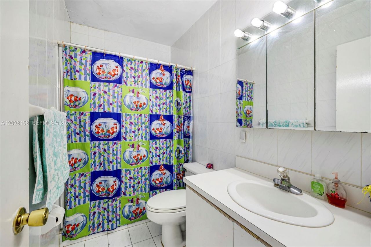 790 W 73rd Pl, Hialeah, FL 33014 Photo