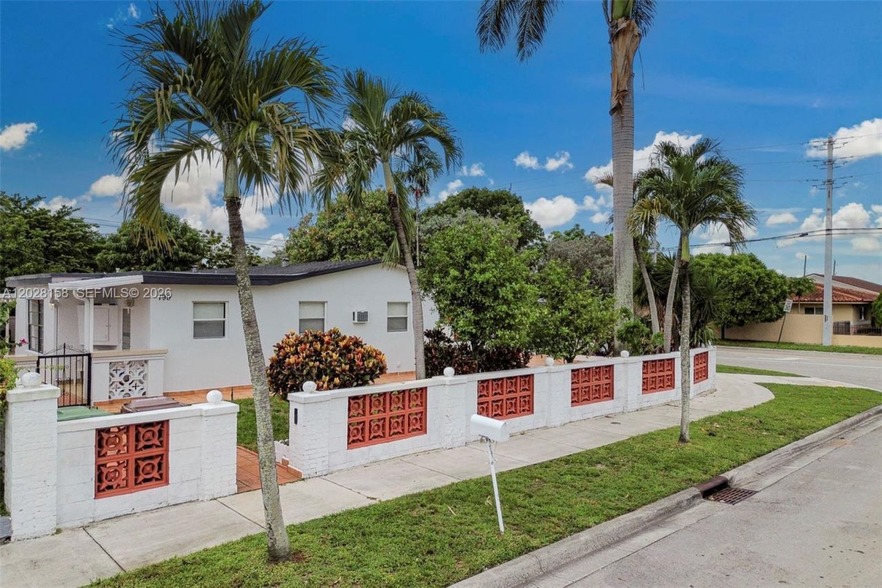 790 W 73rd Pl, Hialeah, FL 33014 Photo