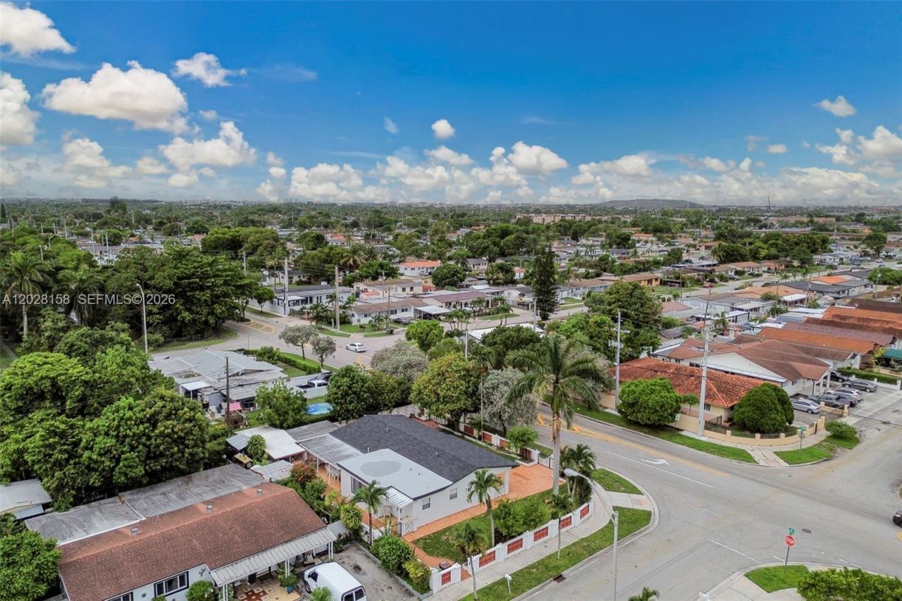 790 W 73rd Pl, Hialeah, FL 33014 Photo