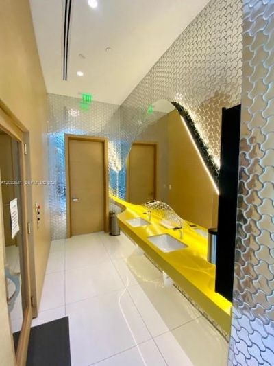 501 NE 31st St , Unit 802, Miami, FL 33137 Photo