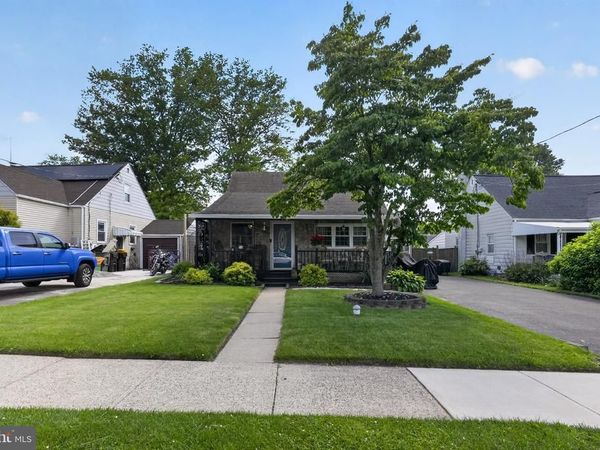 1206 LAKEVIEW DRIVE, LANSDALE, PA 19446