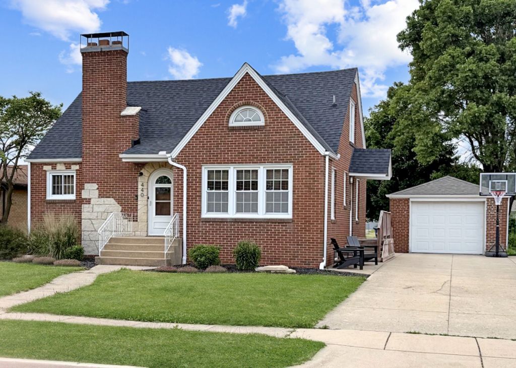 Oglesby, IL 61348