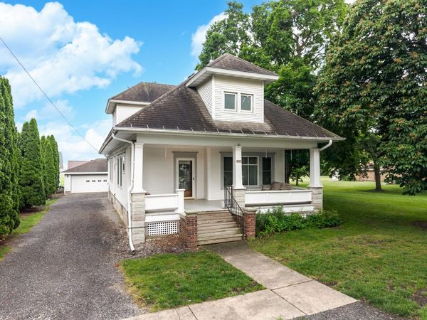 316 E Cleveland Street , Cullom, IL 60929