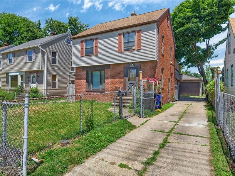 17110 Puritas Avenue, Cleveland, OH 44135 Photo 2