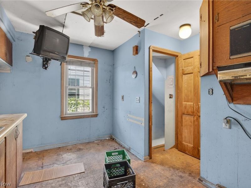 17110 Puritas Avenue, Cleveland, OH 44135 Photo 21