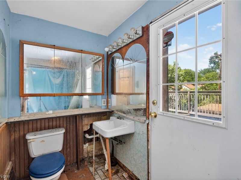 17110 Puritas Avenue, Cleveland, OH 44135 Photo 31