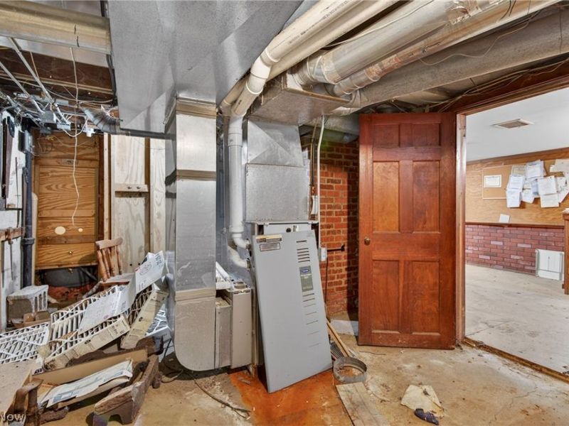 17110 Puritas Avenue, Cleveland, OH 44135 Photo 40