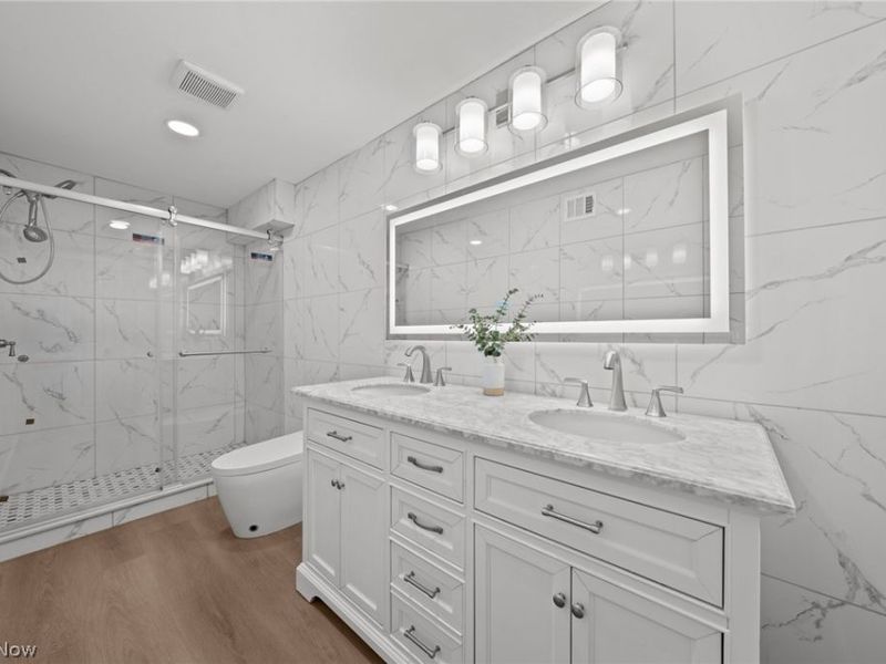 24006 E Silsby Road, Beachwood, OH 44122 Photo 32